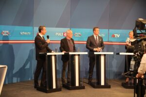 Kern, Pilz, Strache: Drei ungleiche Kontrahenten. Bleiben sie das? Von SPÖ Presse und Kommunikation - CC BY-SA 2.0, https://commons.wikimedia.org/w/index.php?curid=63411766