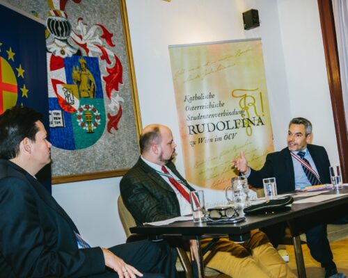 Lukas Mandl, Philipp Jauernik, Karl Nehammer.Foto: Stefan Denner